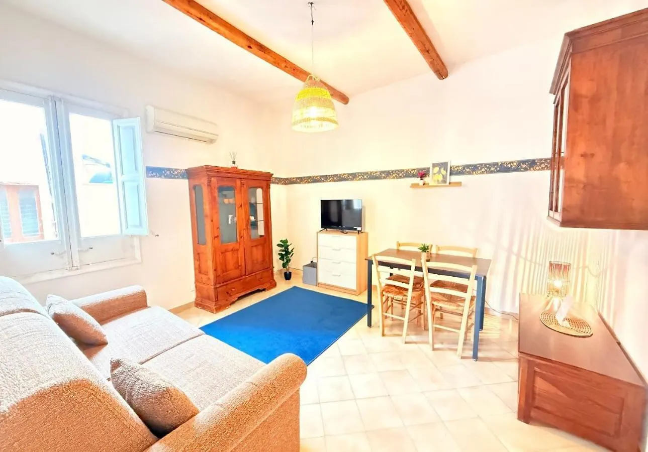 Trapani Essence Apartment 0*,